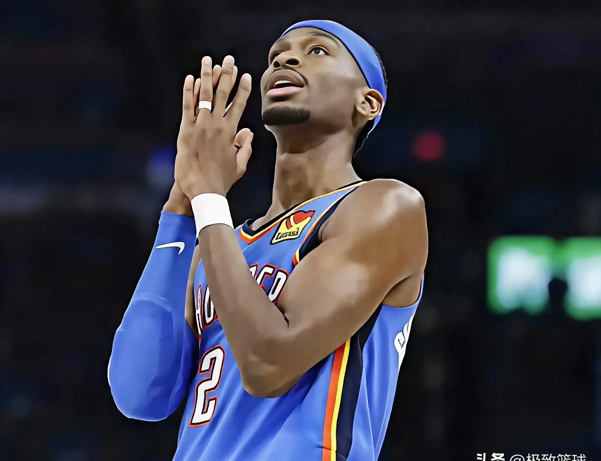 包含赛地聚焦：NBA常规赛今夜热度飙升；利物浦官宣签约；媒体盛赞；赛程密集仍需轮换的词条