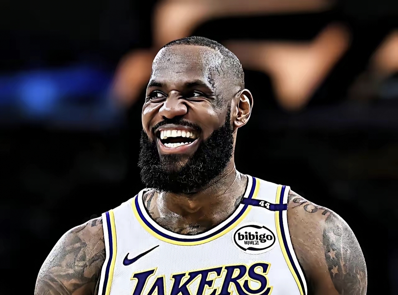 九游游戏下载中心包含NBA常规赛倒计时，多特蒙德冲刺阶段迎来里程碑，细节引发关注，更衣室稳定，身体对抗强度拉满的词条